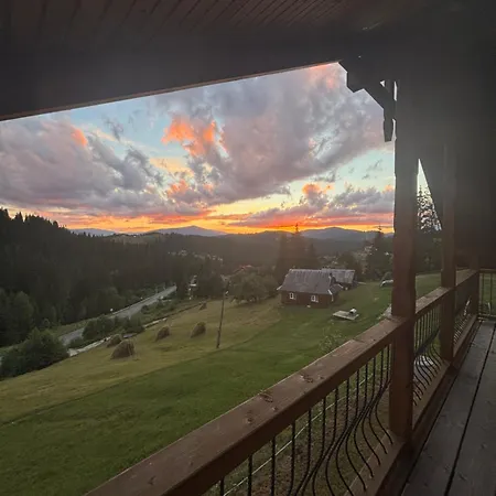 в обіймах карпат-шале 2 Chalet Yablunytsya